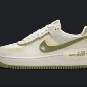 Nike Air Force 1 Sneakers - White and Green